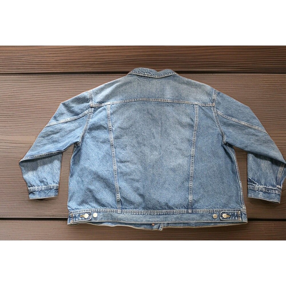 Old Navy Denim "Boyfriend" Jacket (Size XXL) – Excellent Condition! - Picture 2 of 5